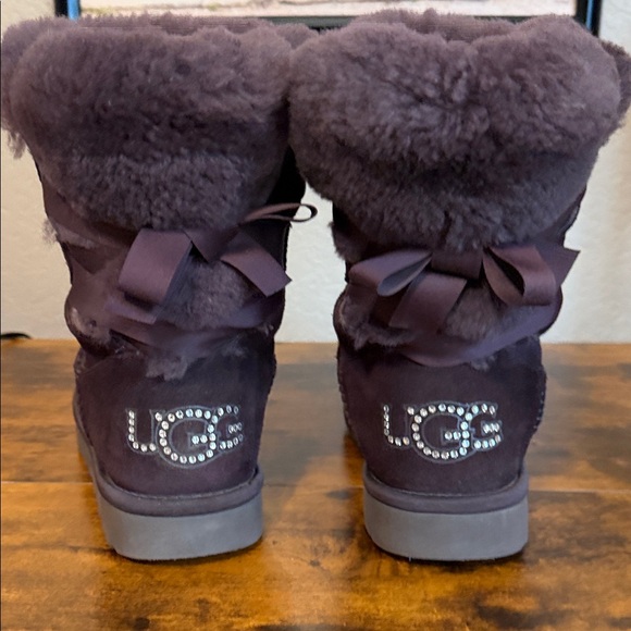 UGG ** Limited Edition ** Classic Bling in Lodge Size 6 - Picture 3 of 8